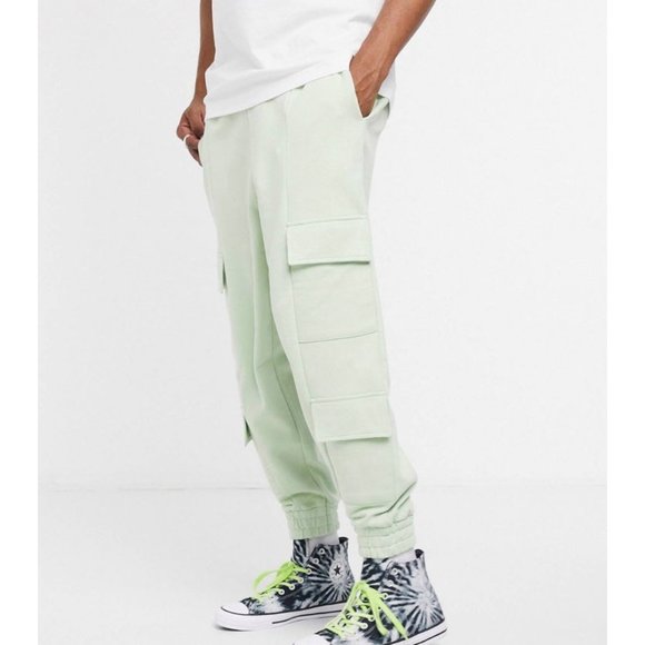 NEW ASOS mens oversized cargo sweatpants - Picture 3 of 8
